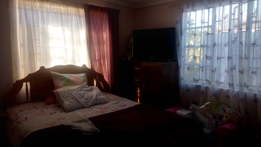 4 Bedroom Property for Sale in Ficksburg Free State